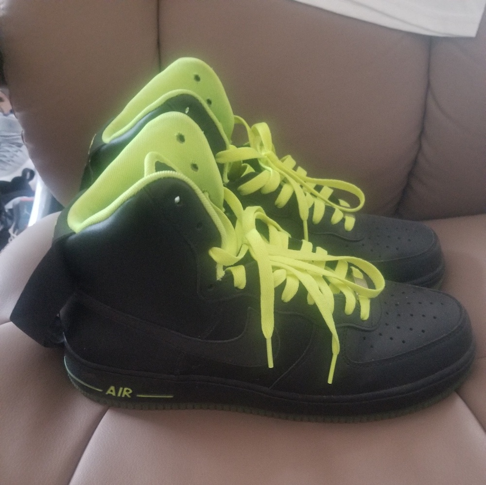 Men sneakers